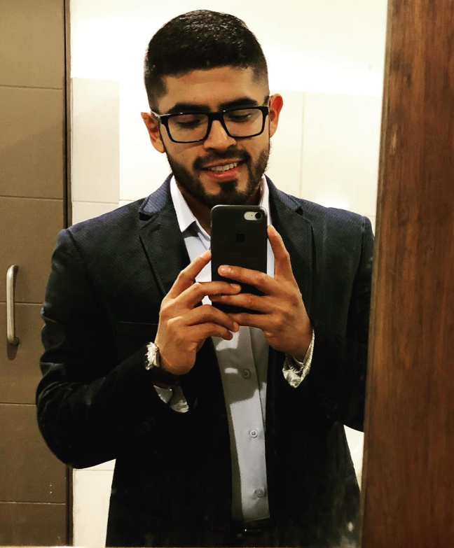 <em>Carlos Mora</em>
